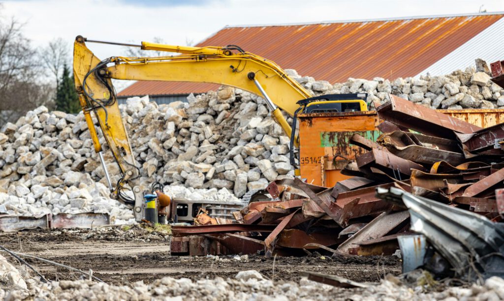 austoffrecycling im Bauwesen mit Aufbereitung mineralischer Baustoffe für neue Bauvorhaben