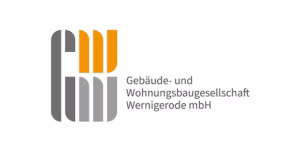 Logo der Gebäude- und Wohnungsbau­gesellschaft Wernigerode mbH – Reinhardt & Maack sanierte die Haupt­zentrale brandschutz­technisch und erweiterte sie um einen Seiten­flügel mit Dach­terrasse
