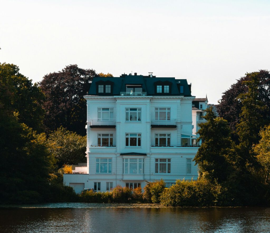 Revitalisierung von Immobilien Bestand in Elblage